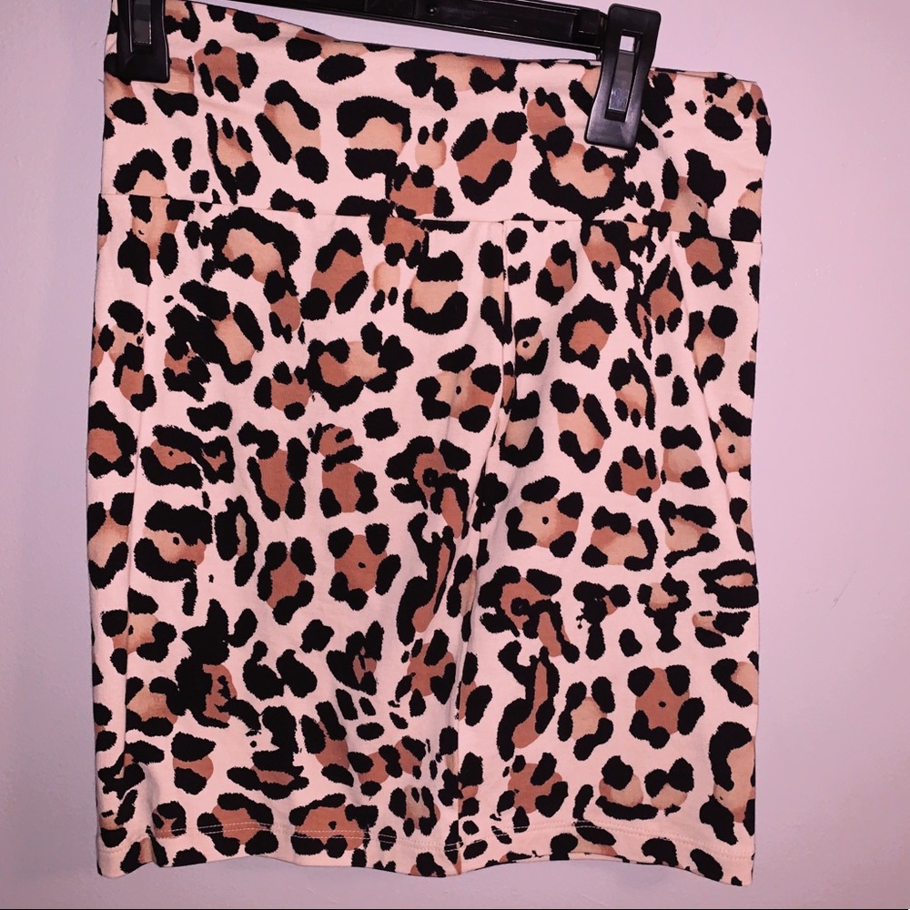 charlotte russe mini skirt cheetah size small